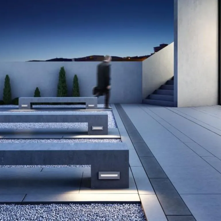 Redlux Rasq - oprawa zewnętrzna wpuszczana IP65